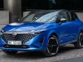 Niebieski Nissan Qashqai z czarnym dachem, nowoczesny design. Sprawdź aktualną nissan qashqai cena i wyposażenie.