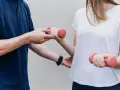 Fizjoterapeuta czy rehabilitant? Nie daj się zmylić! Kluczowe różnice