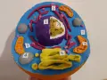 Kolorowy komórka zwierzęca model z plasteliny. Widać jądro (1, 2), mitochondria (3, 5, 9), rybosomy, siateczkę śródplazmatyczną (6) i inne organella.