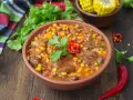 Chili con carne: Kompletny przepis, sekrety smaku i porady eksperta