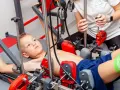 Ile trwa rehabilitacja skoliozy? Kluczowe czynniki wpływające na czas terapii