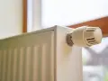 Jakie ogrzewanie w domu modułowym wybrać, aby zaoszczędzić?