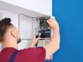 Jak rozprowadzić alarm w domu? Poradnik do pełnego bezpieczeństwa.