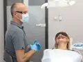 Jak nie bać się dentysty? Bezbolesne leczenie i spokój w gabinecie.