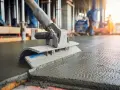 Jak zrobić listwę wygładzającą do betonu - proste kroki i porady