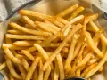 Ile kcal mają frytki z piekarnika? Zaskakujące różnice w kaloriach