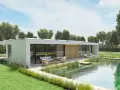 Moderna casa con piscina naturale e arredi da esterno, un esempio di progettazione giardini che integra architettura e natura.