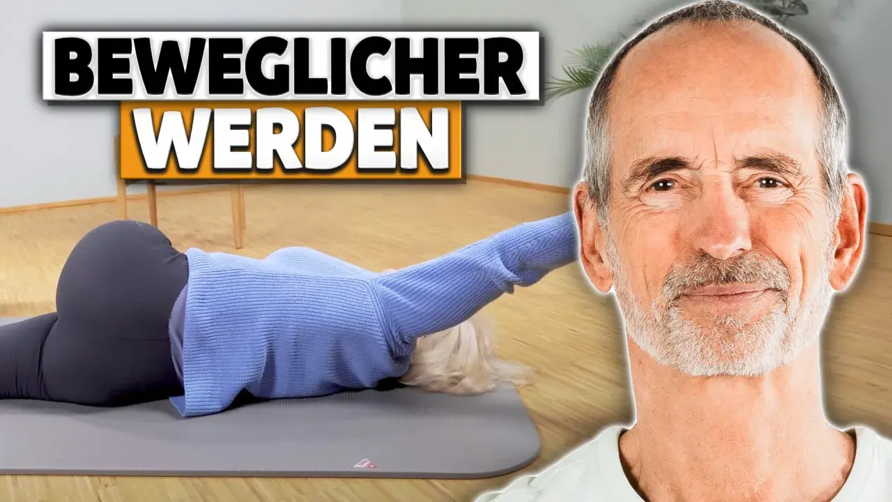 Mann lächelt, Frau liegt auf Matte in Übungsposition. Text "Beweglicher werden".