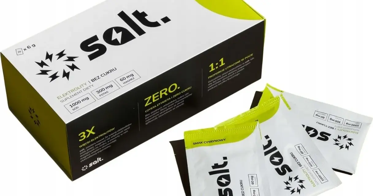 Opakowanie i saszetki z elektrolitami Salt. Bez cukru, smak cytrynowy. Idealne, gdy zastanawiasz się, jakie elektrolity najlepsze dla uzupełnienia po wysiłku.