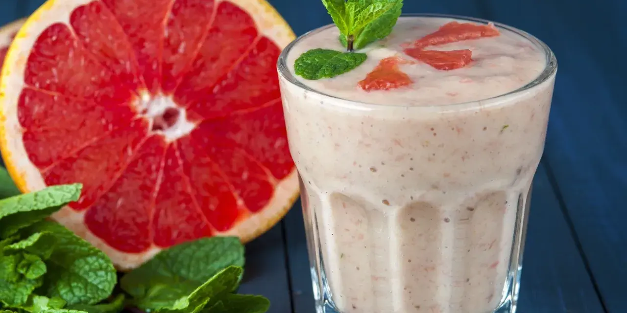 Smoothie z grejpfrutem: przepisy, zdrowie i odchudzanie bez goryczy