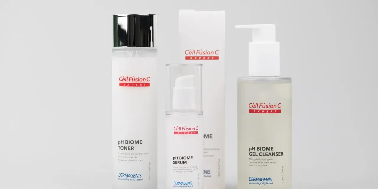 Zestaw kosmetyków Cell Fusion C z proteoglikanami: tonik, serum i żel do mycia.