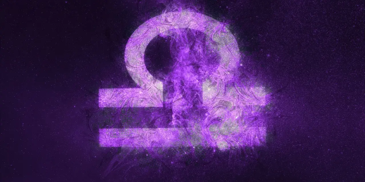 Symbol wagi zodiak w fioletowej mgławicy.