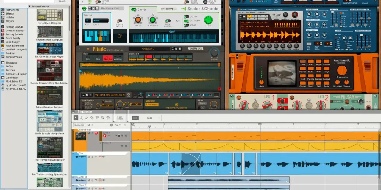 Program Reason, tworzący muzykę, z widocznymi instrumentami, samplerem i sekwencerem. Powód daw.