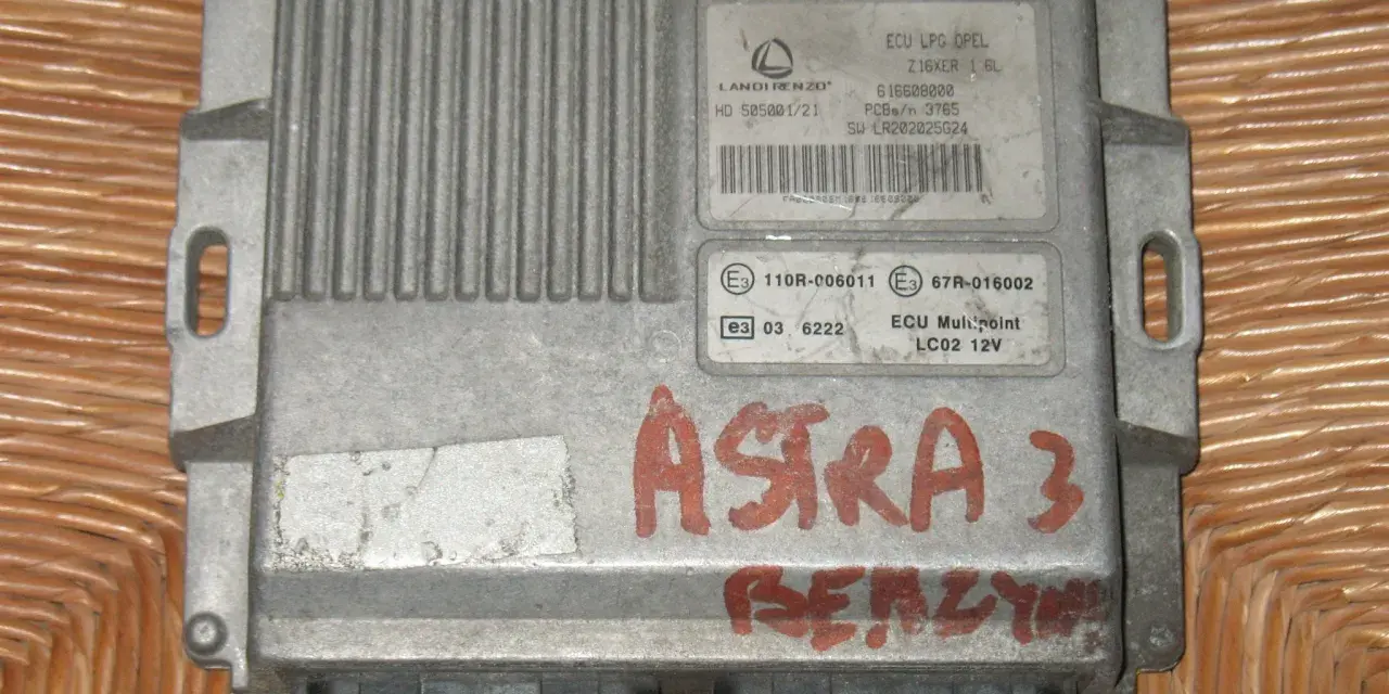 Centralina GPL Landi, modello per Opel Astra 3, con etichetta che indica possibili problemi.