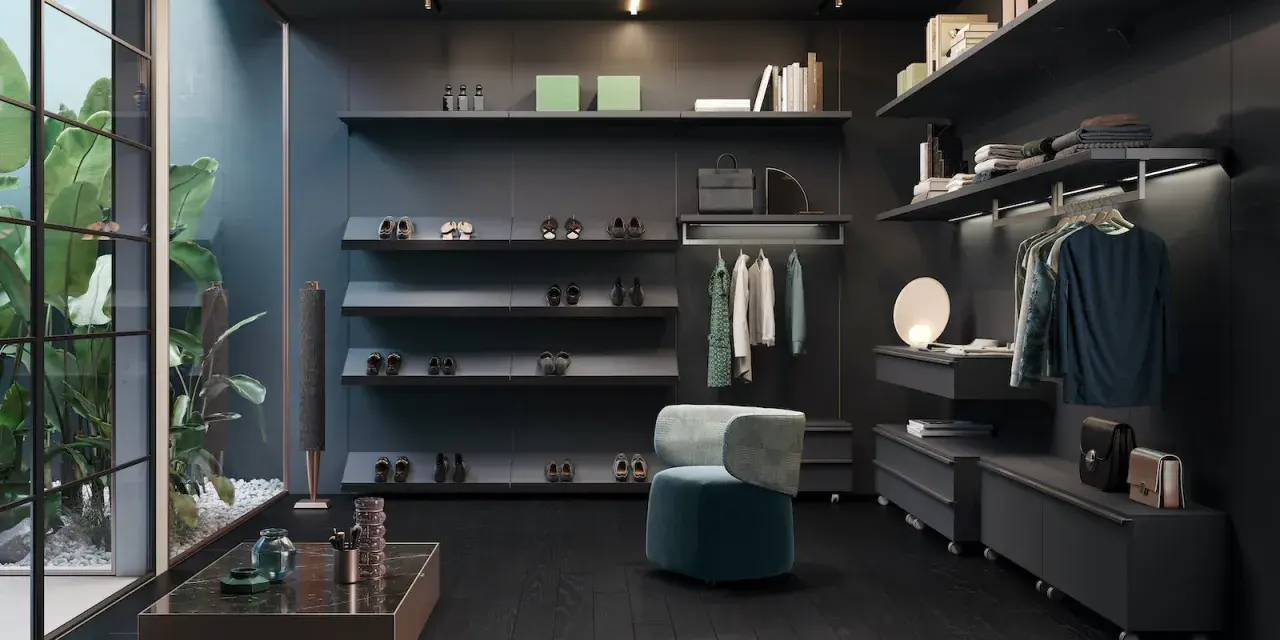 Armadio moderno organizzato con mensole per scarpe e abiti appesi, ideale per chi ama organizzare armadio senza cassetti.