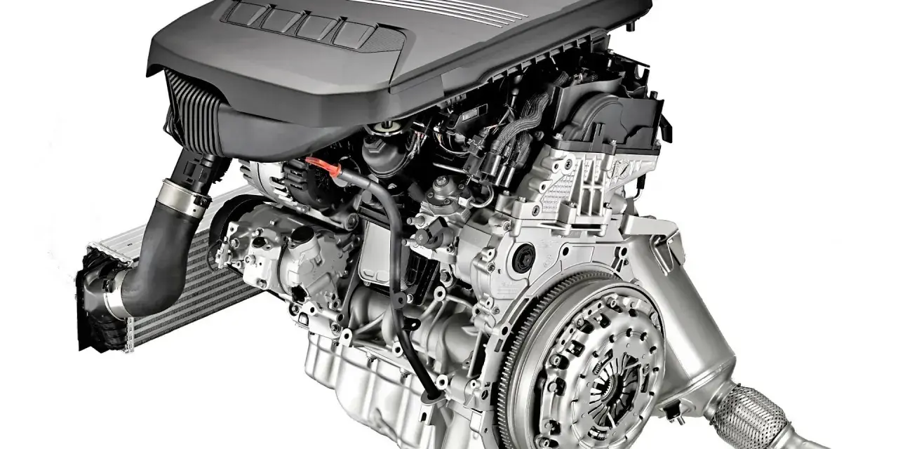 Silnik BMW N47, z turbosprężarką i elementami układu dolotowego, gotowy do montażu.