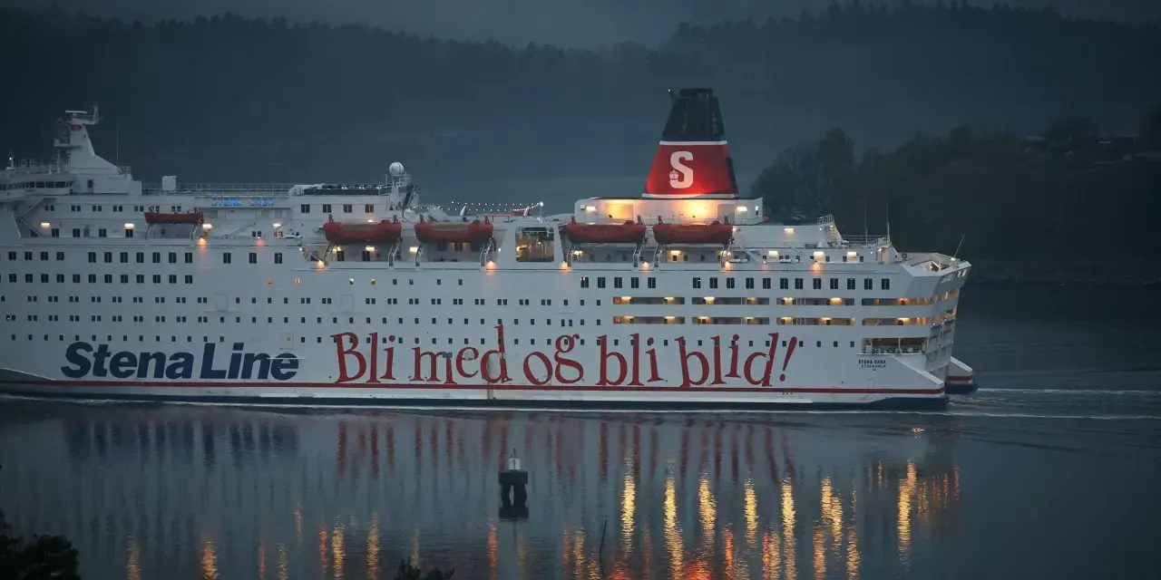 Prom Stena Line "Bli med og bli blid!" płynie po wodzie. Szukasz najtańszego promu do Szwecji?