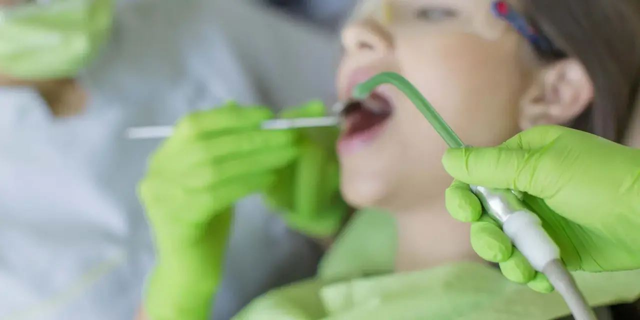 Boli ząb w sobotę? Znajdź dentystę i ulżyj w bólu!