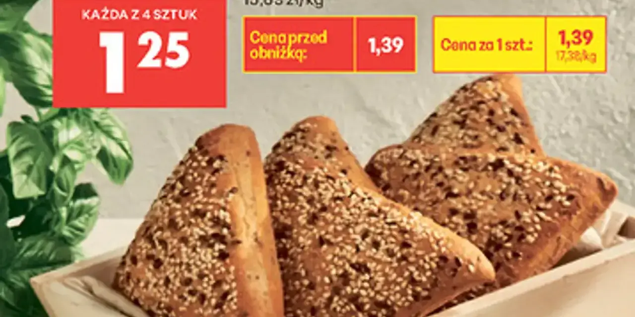 Bułka wysokobiałkowa z Biedronki, 80g, idealna na zdrową przekąskę. Niska cena i mało kcal.