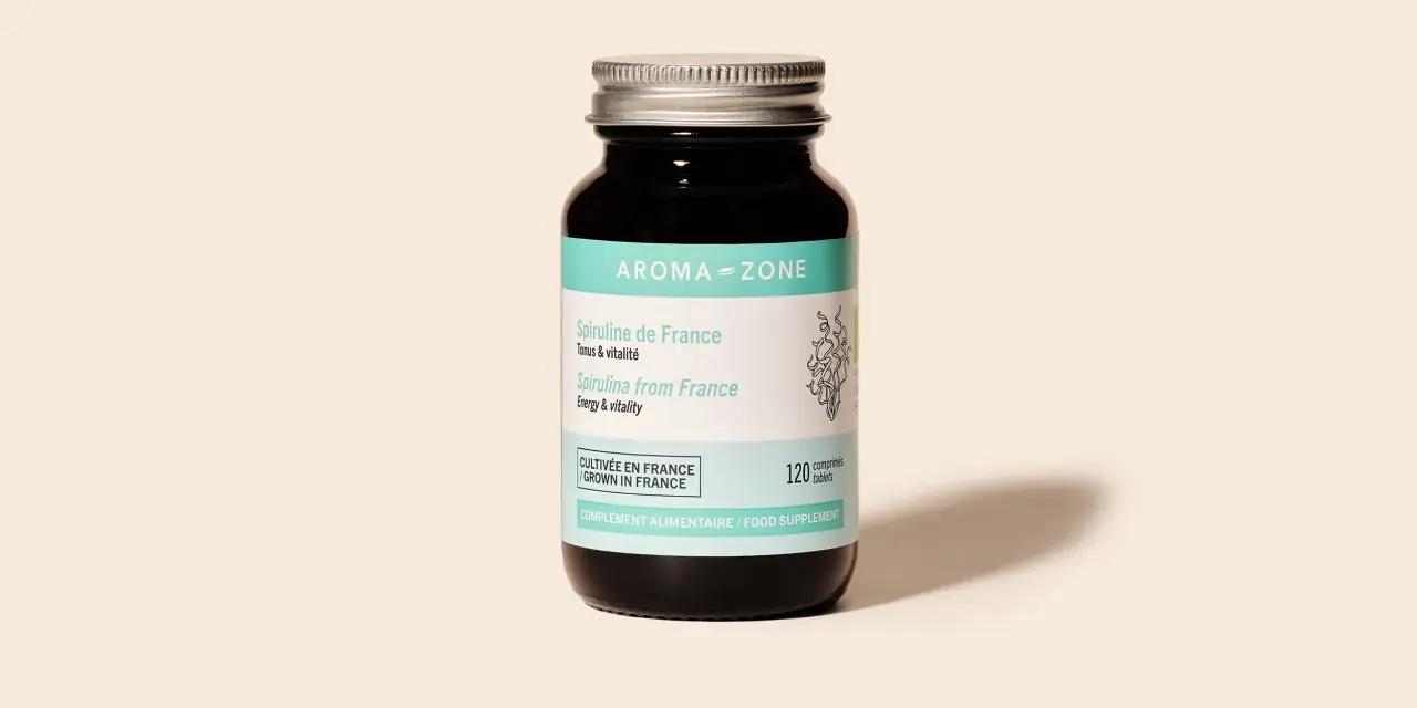 Bouteille de spiruline Aroma-Zone, 120 comprimés. Un complément alimentaire pour le tonus et la vitalité, avec un goût naturel de spiruline.