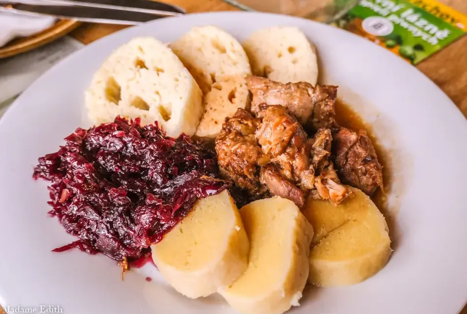 Gdzie zjeść w Harrachovie? Odkryj najlepsze smaki Karkonoszy