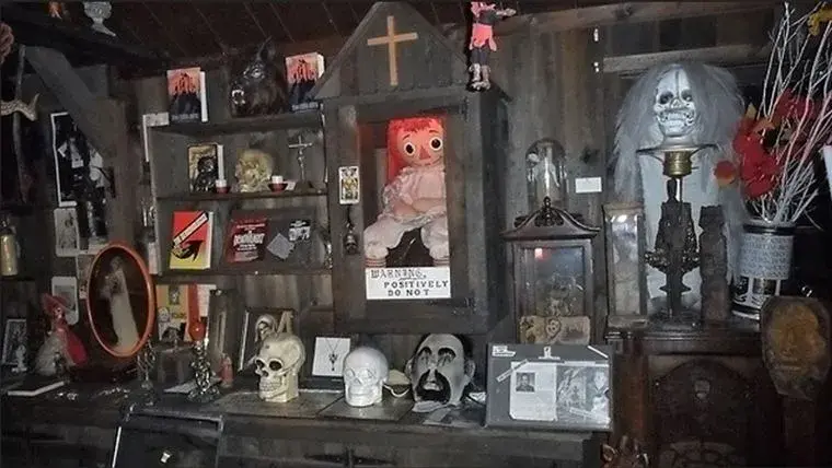 El sótano de los Warren: La verdad del museo oculto y su destino