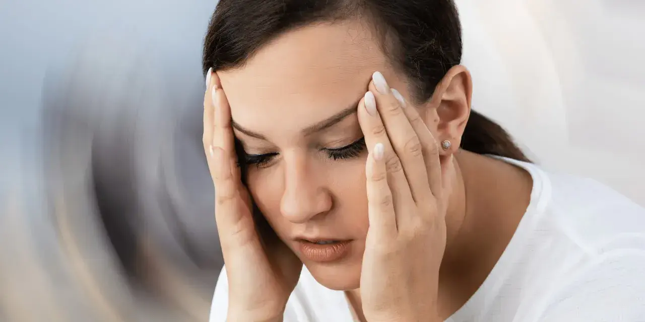 Zawroty głowy przy menopauzie – skuteczne metody łagodzenia objawów