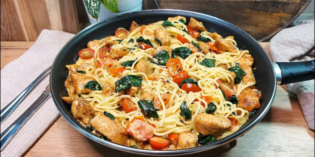 Spaghetti z kurczakiem: Przepis idealny na szybki obiad? Sprawdź!