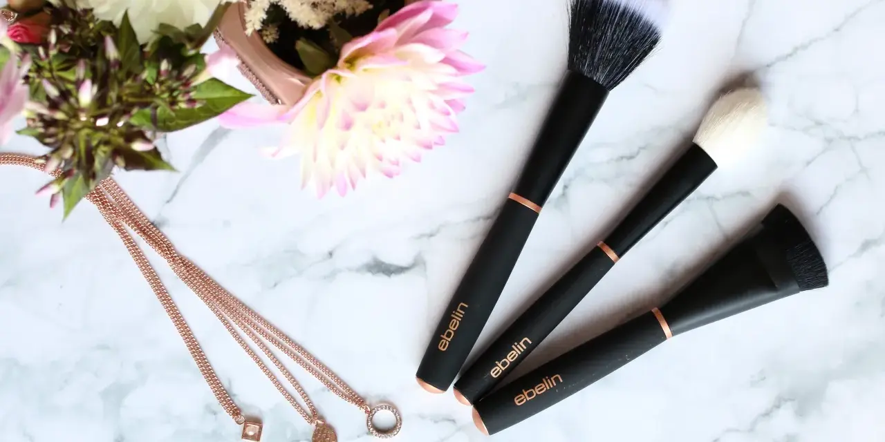 Make-up Pinselset DM: ebelin vs. Real Techniques Dein Guide