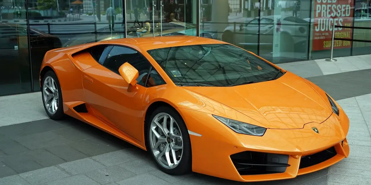 Ile kosztuje Lamborghini Huracan STO? Ceny i ukryte koszty personalizacji