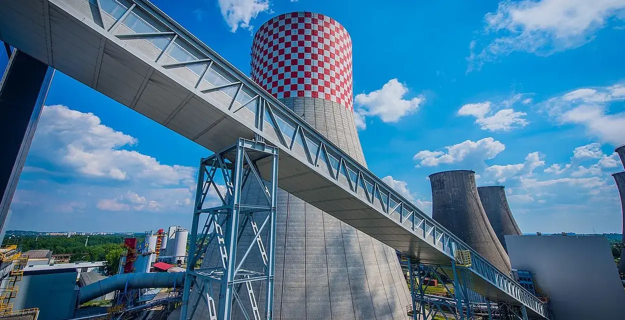 Uprawnienia CO2 2026: Klucz do zrozumienia cen energii w Polsce