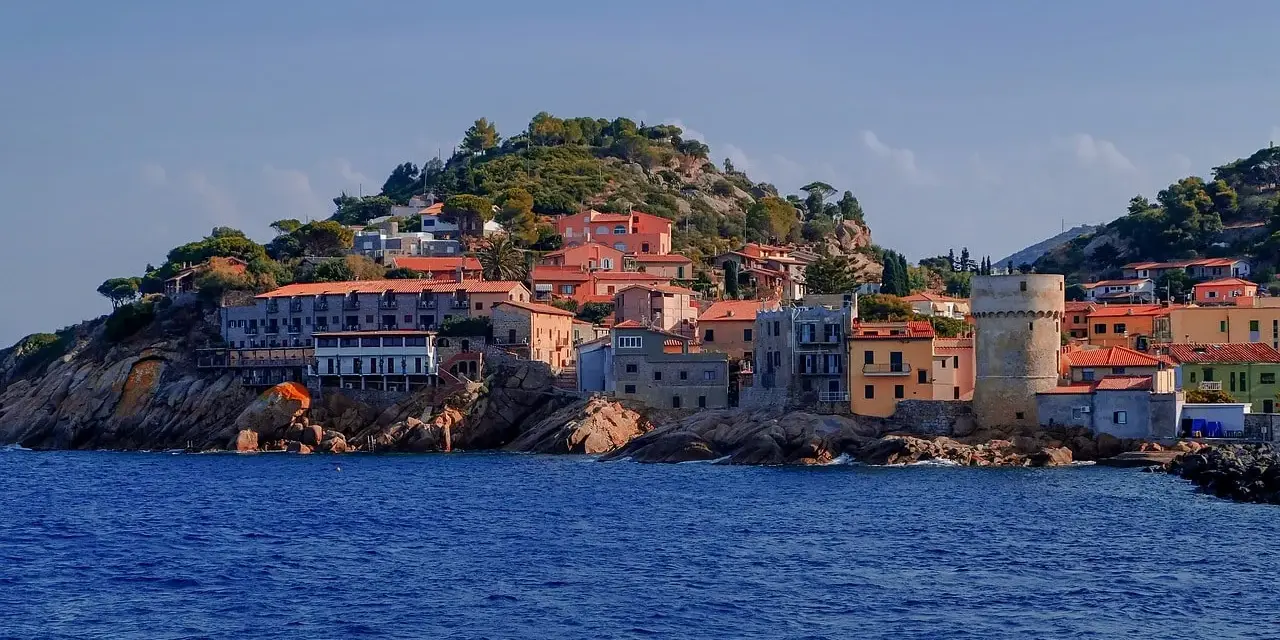 Alanya nad jakim morzem? Odkryj piękno Morza Śródziemnego