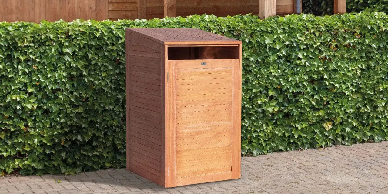 Cache poubelle bois à faire soi-même, discret et esthétique, pour un jardin impeccable.