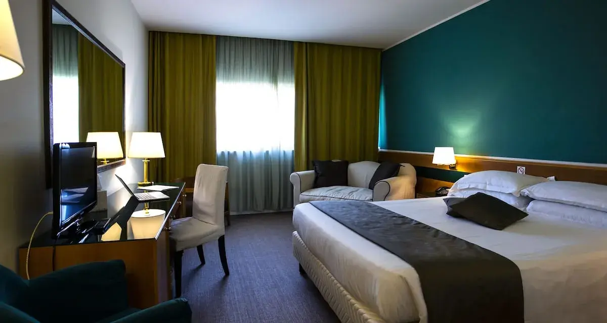 Hotel Oly Roma: Guida Completa EUR | Posizione & Servizi