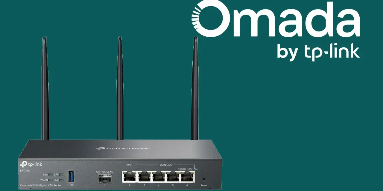 TP-Link Omada ER706W router med tre antenner. En del av Omada-serien från TP-Link.