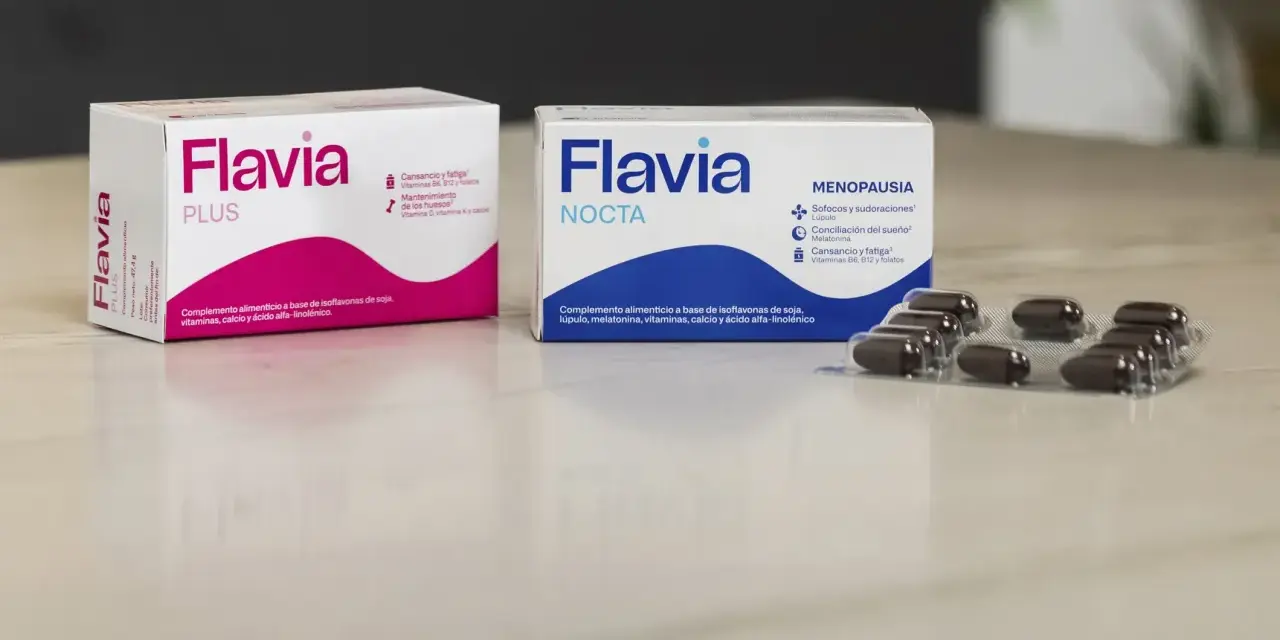 Cajas de Flavia PLUS y NOCTA, complementos alimenticios con vitaminas para el cansancio en la menopausia.