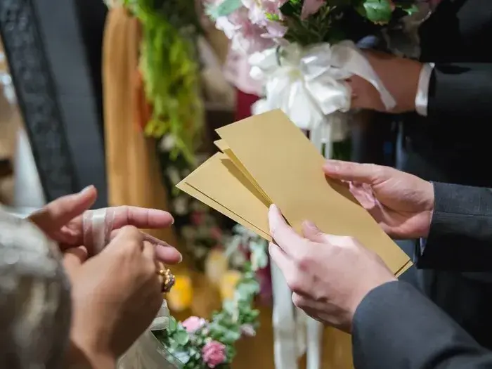 Ile na ślub brata? Odpowiednia kwota na prezent, która zachwyci