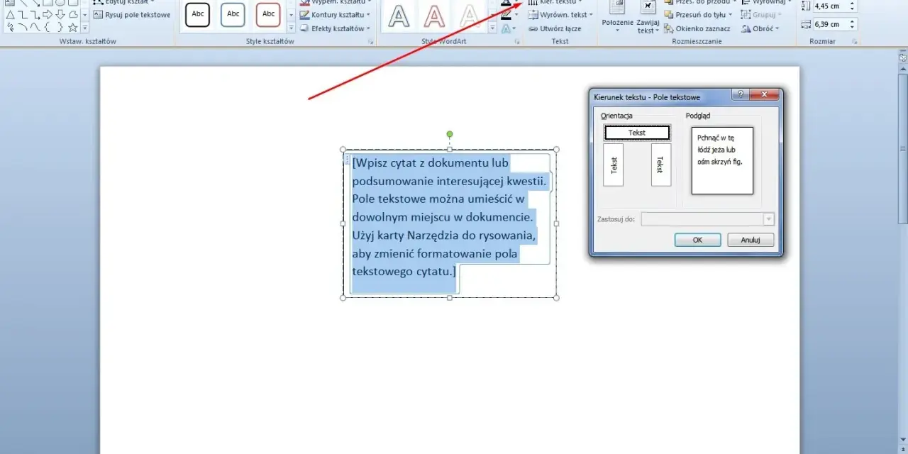 Pole tekstowe w programie Word z instrukcją, jak wstawić cytat. Okno "Kierunek tekstu - Pole tekstowe" pokazuje opcje formatowania.