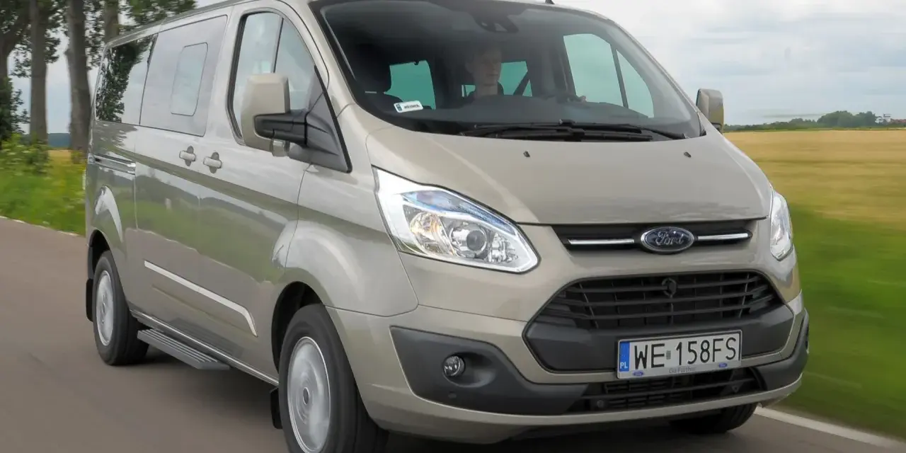 Pojemność baku Ford Transit – co musisz wiedzieć przed zakupem