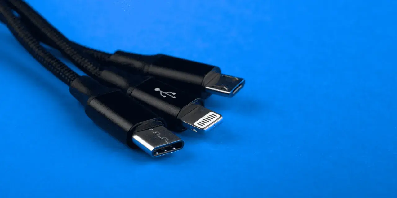 Do czego służy kabel USB? Odkryj jego zastosowania i funkcje