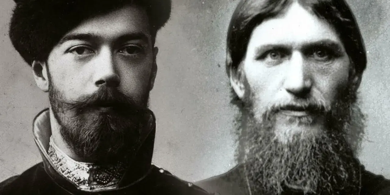 Portrait de Nicolas II et de Raspoutine, mystérieux moine qui influença la cour impériale russe.