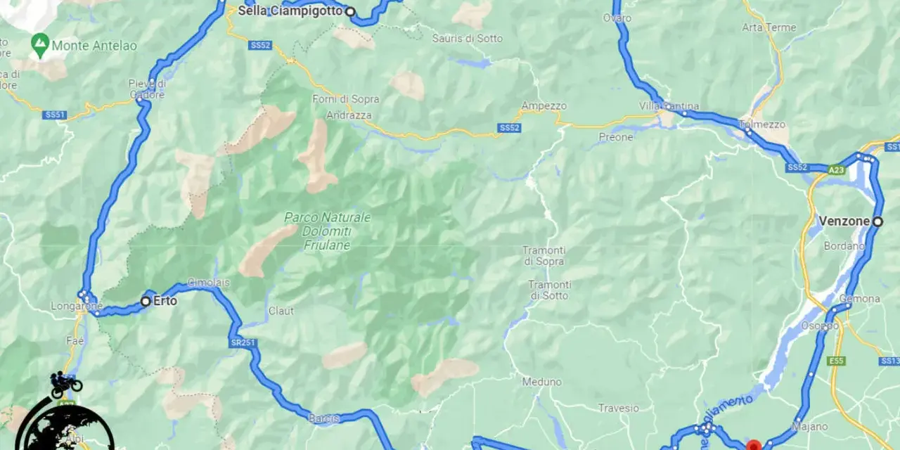 Mappa di un tour in moto che include la Sella Ciampigotto, le Dolomiti Friulane e San Daniele del Friuli.