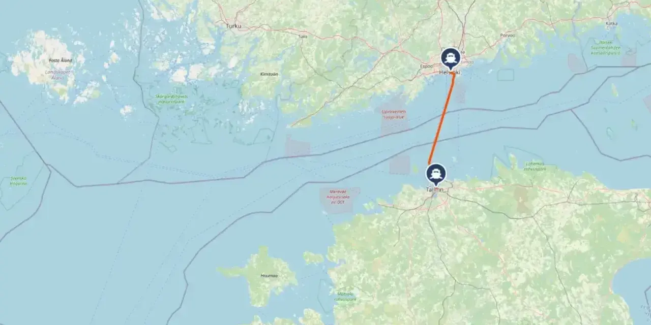 Trasa promowa Gdynia-Helsinki, pokazująca trasę między Tallinem a Helsinkami. Ile płynie?