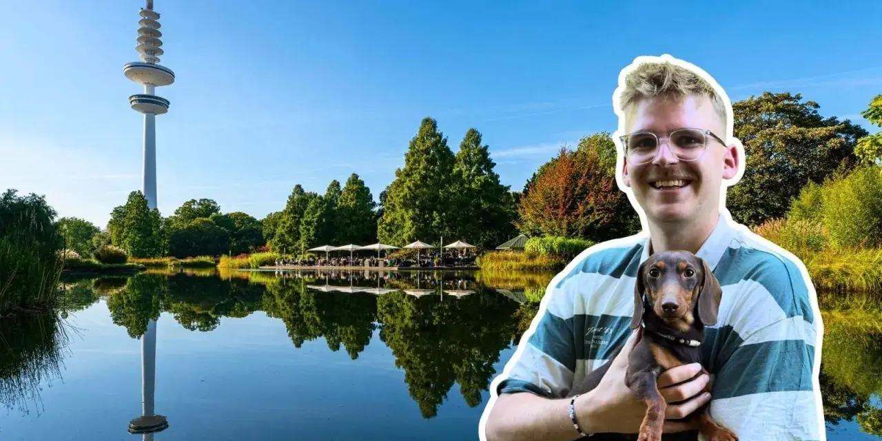 Mann mit Dackel genießt Hamburg umsonst am Wasser, Fernsehturm im Hintergrund.