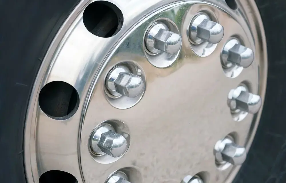 Jak dobrać śruby do felg aluminiowych? Poradnik krok po kroku