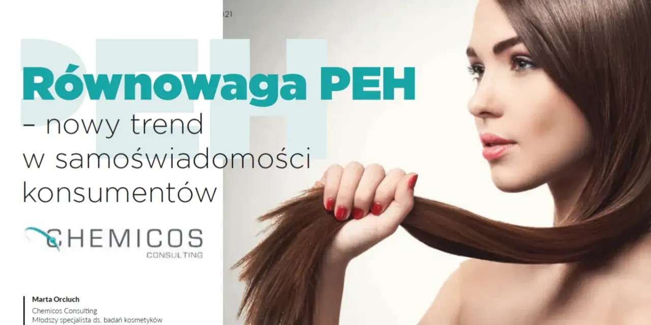 Kobieta z lśniącymi włosami, idealnymi do pielęgnacji włosów średnioporowatych. Równowaga PEH to nowy trend.
