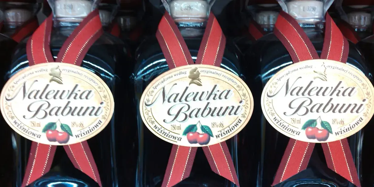 Nalewka Babuni: Ile ma procent? Sprawdź moc i porównanie
