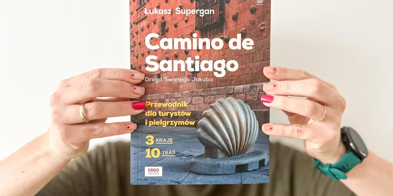 Przewodnik "Camino de Santiago. Droga Świętego Jakuba" Łukasza Supergana, opisujący szlak św jakuba z polski do hiszpanii.