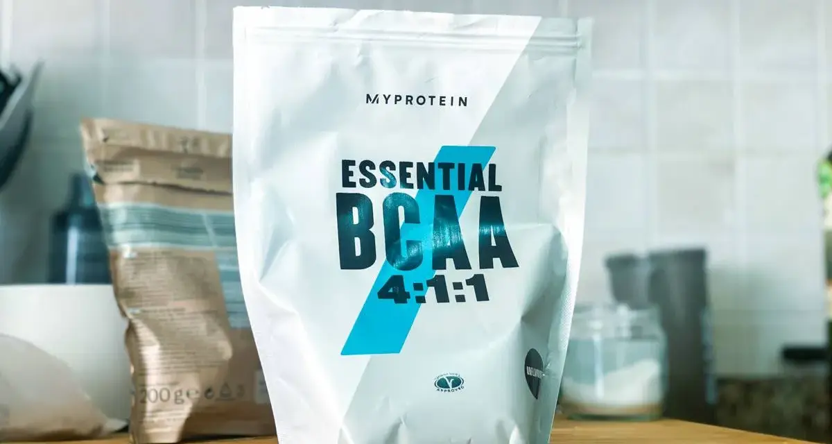 Bolsa de Essential BCAA de Myprotein. Descubre para qué sirve este suplemento para tus entrenamientos.