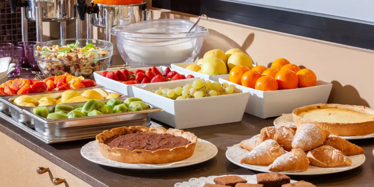 Najlepsze restauracje Świdnica: Gdzie zjeść? Od Rynku po pierogi!